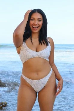 Wolven Reversible Ruched Recycled Swimsuit Top - Harmony