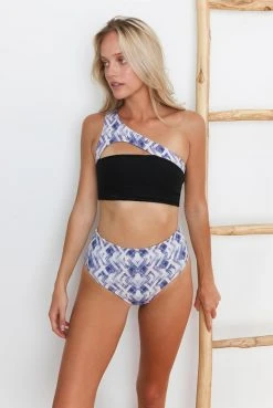 Wolven Reversible High-Waisted Recycled Bikini Bottom - Oasis