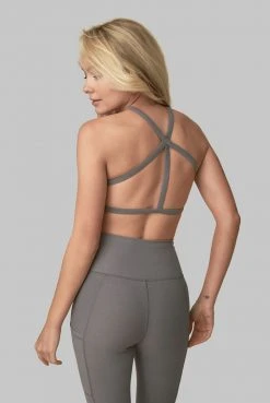 Wolven Recycled Pyramid Top - Wolf Gray Activewear + Athleisure 14 Wolven Recycled Pyramid Top - Wolf Gray Activewear + Athleisure