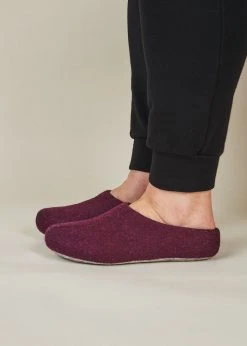 Kyrgies Women's Classic Sole Low Back Wool Slippers - Plum