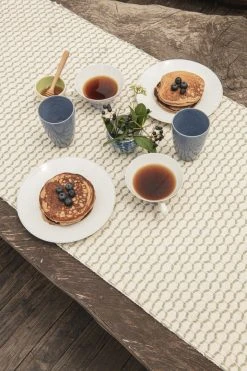 Zuahaza Kitchen + Dining Diamond Guanabana Table Runner